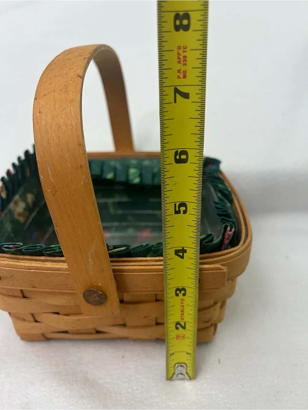 Longaberger 1996 Berry Basket with Emerald Vine Liner & Protector